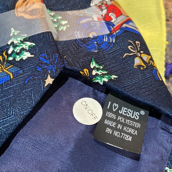 Christmas tie - Picture 4 of 7